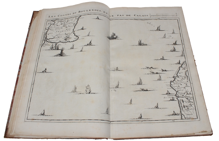 Table des cartes des Pays Bas et des frontieres de France, avec un recueil des plans des villes, siéges et batailles données entre les hauts allies et la France.