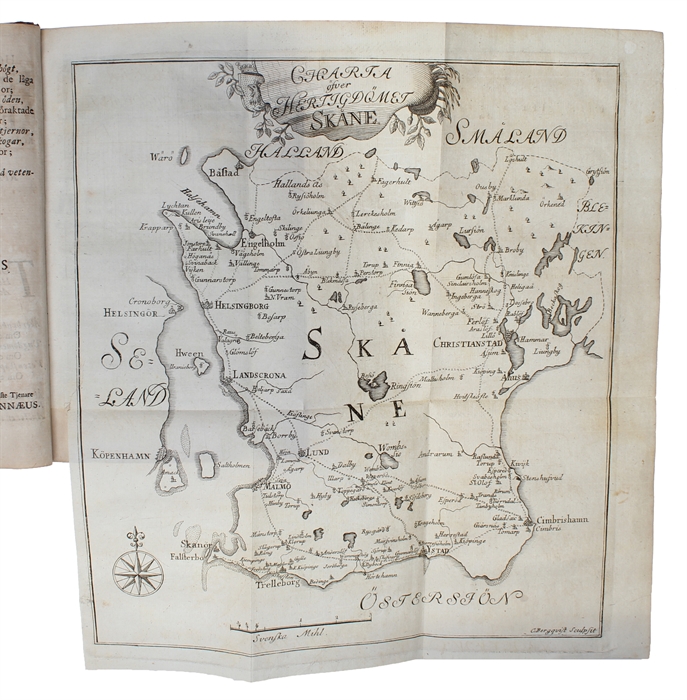 Skånska Resa, På Höga Öfwerhetens Befallning Förrättad År 1749. Med Rön och Anmärkningar Uti Oeconomien, Naturalier, Antiquiteter, Seder, Lefnads-sätt. Med Tilhörige Figurer.